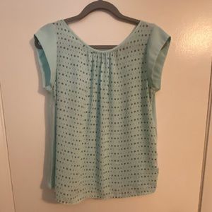 ELLE Green top with gray polka dots